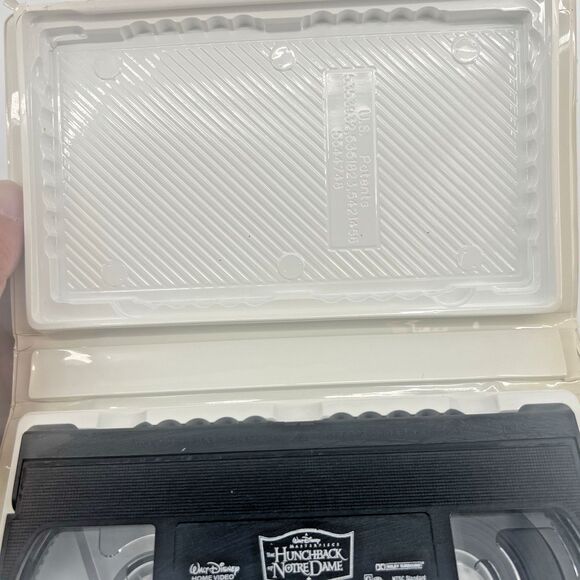 1997 Walt Disney’s Masterpiece The Hunchback Of Notre Dame VHS Sealed - Picture 6 of 6